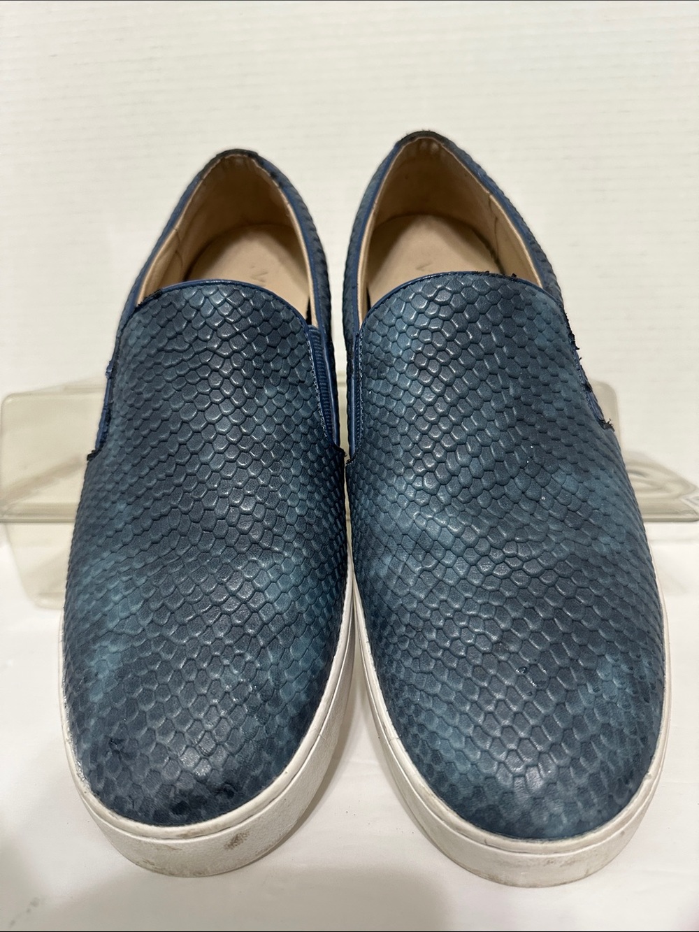 Vionic Women's Slip-On Sneakers - Blue Textured Snake-Embossed Size 10